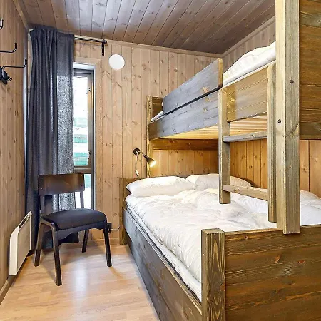 10 Person In F Vang Holiday home *